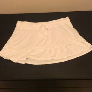 Aerie small white skirt